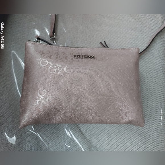 NWOT GUESS Crossbody Bag Handbag Purse Women Monogram Light pink-beige - Picture 2 of 13